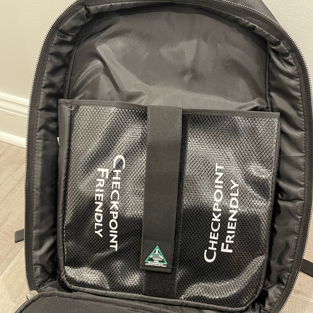 Mobile Edge Scan Fast Check Point Friendly Black … - image 7